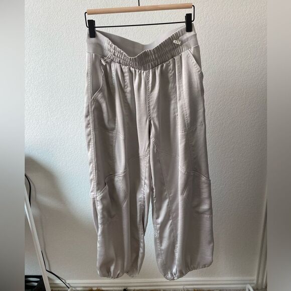 Daily Practice Parachute Pants - Picture 3 of 6